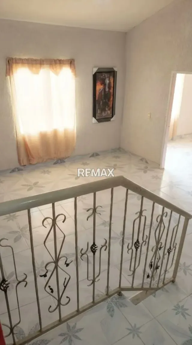 CASA EN VENTA EN LA FRIA Ubicación Barrio Las Delicias Calle 13 en La Fría. - 5