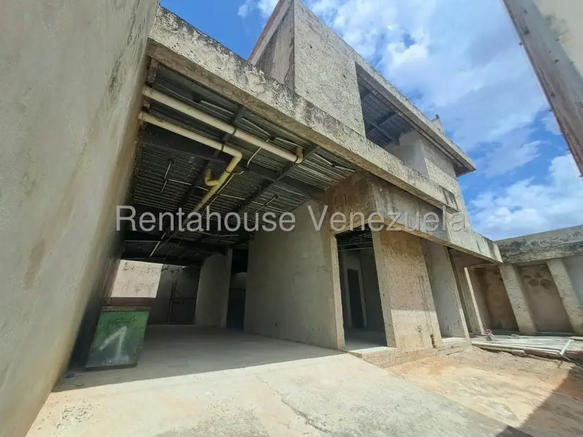Casa (Multipes Niveles) en Venta en Corinsa, Aragua