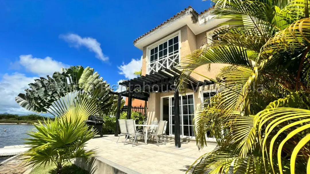 Townhouse (1 Nivel) en Venta en Puerto Encantado, Miranda