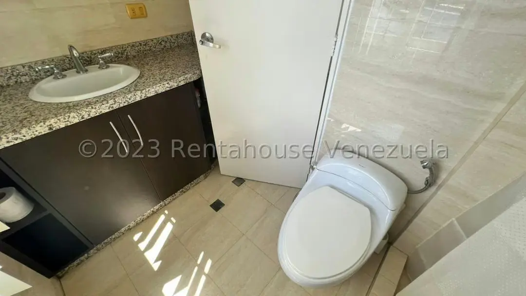 Townhouse (1 Nivel) en Venta en Puerto Encantado, Miranda - 28