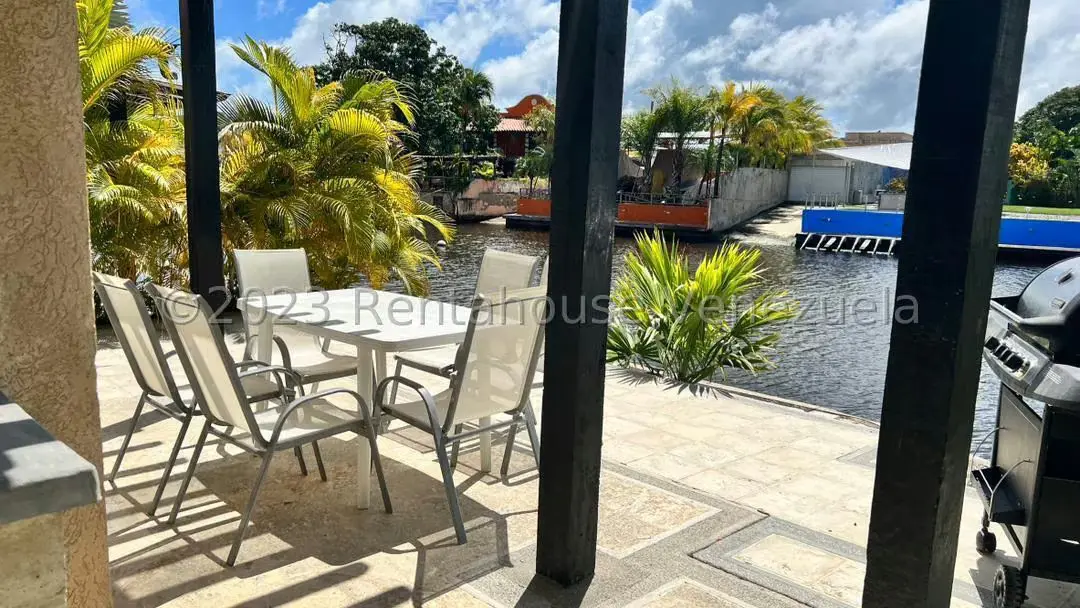 Townhouse (1 Nivel) en Venta en Puerto Encantado, Miranda - 55