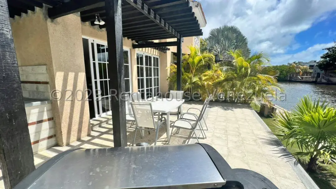Townhouse (1 Nivel) en Venta en Puerto Encantado, Miranda - 56