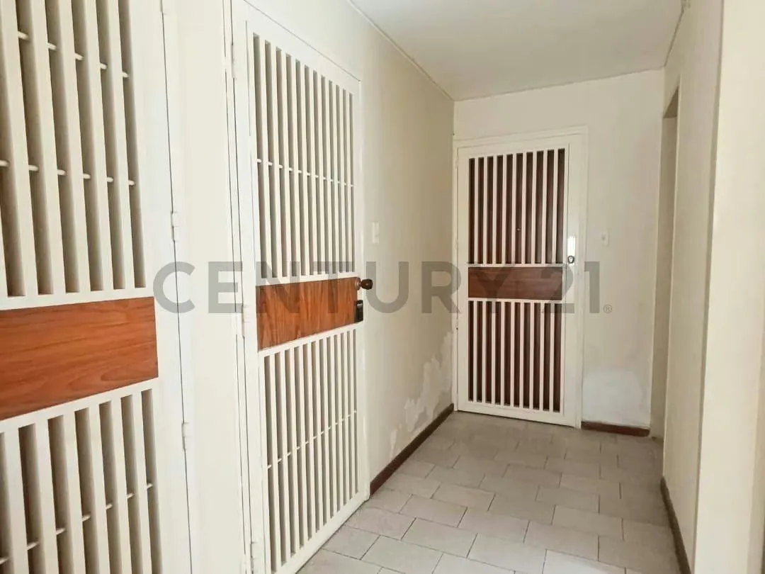 Apartamento en Alquiler El Marques, Caracas - 3