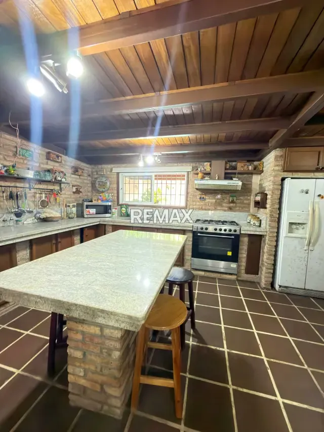 Se Vende Casa Tipo Chalet Lomas del Manzano - 3