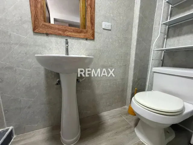 Se Vende Moderno Dúplex de 96 m2 totalmente Remodelado en Residencias Ancorage - 7