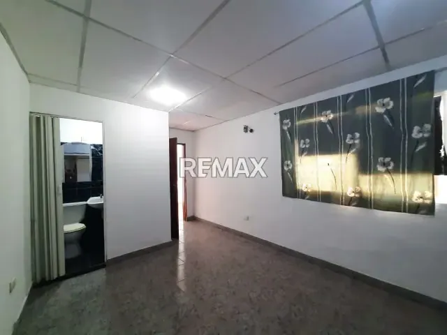 Casa en Alquiler, Banco Obrero. - 13