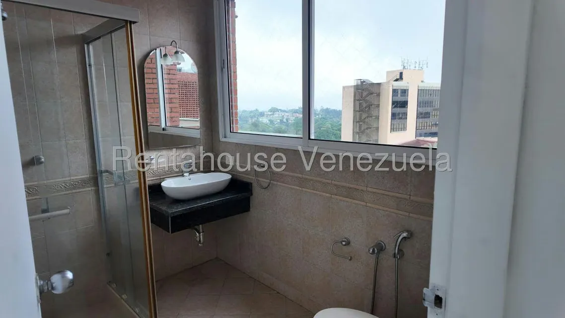 Apartamento (Duplex) en Venta en La Lagunita Country Club, Distrito Metropolitano - 6