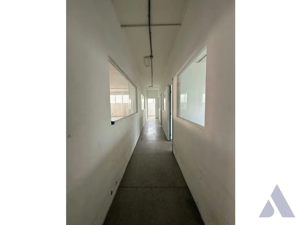 Se alquila piso industrial 600m2 El Llanito 6098 - 3