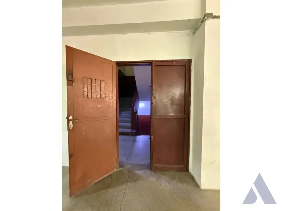 Se alquila piso industrial 600m2 El Llanito 6098 - 9