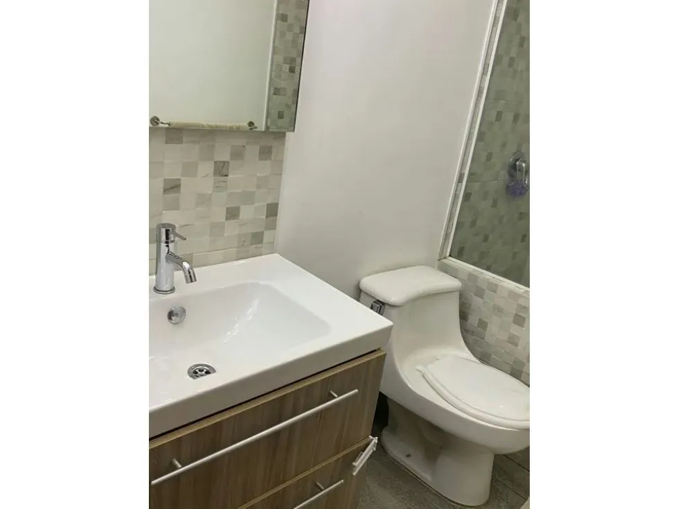 Se vende PB 300m2 3h+2s/5b/3pe Prados del Este - 21