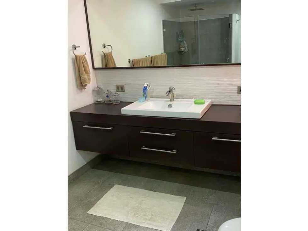 Se vende PB 300m2 3h+2s/5b/3pe Prados del Este - 24