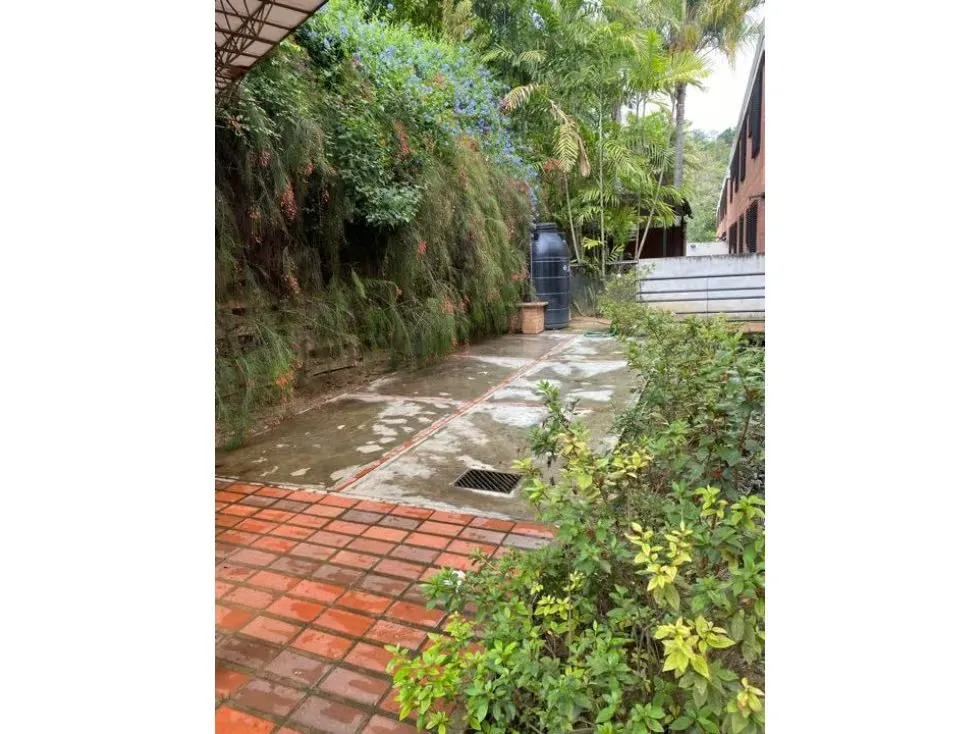 Se vende PB 300m2 3h+2s/5b/3pe Prados del Este - 5