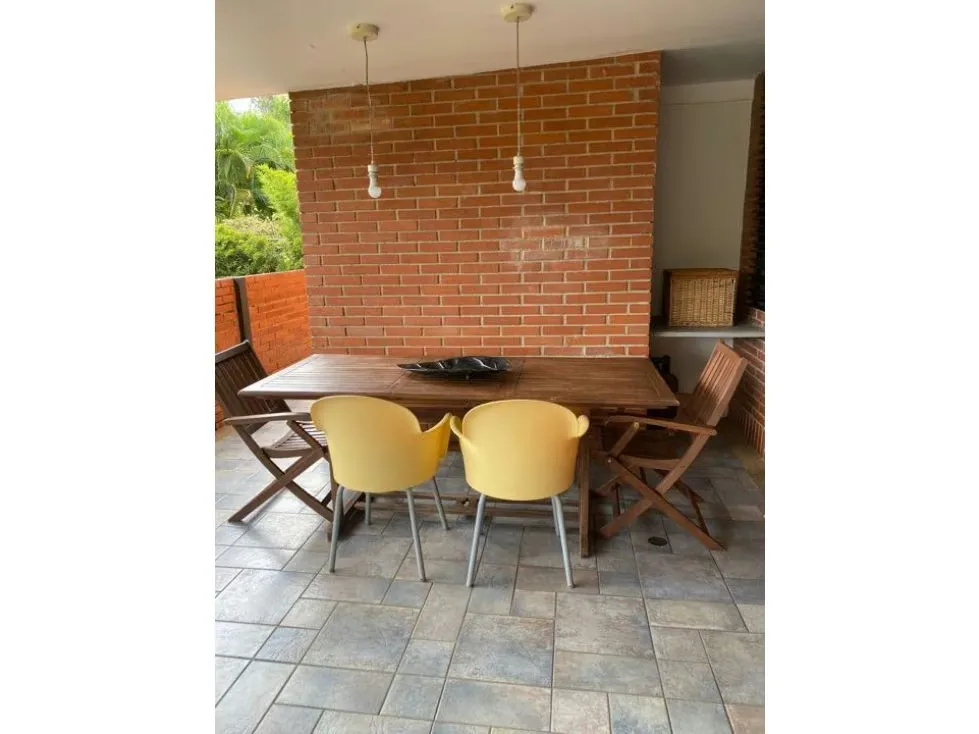 Se vende PB 300m2 3h+2s/5b/3pe Prados del Este - 6