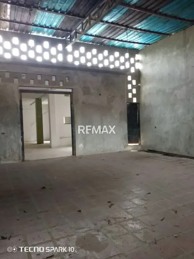 ALQUILER DE GALPON 580M2 EN LA PIEDAD - 14