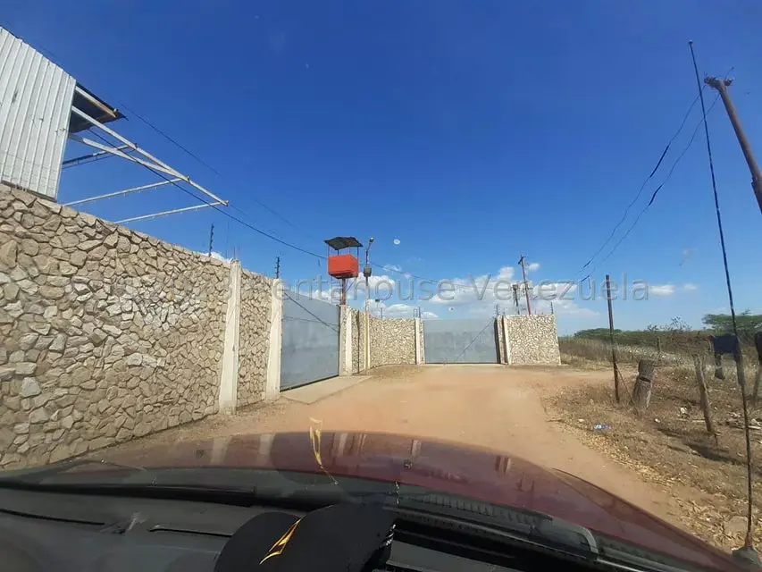 Galpon - Deposito en Alquiler en La N, Zulia