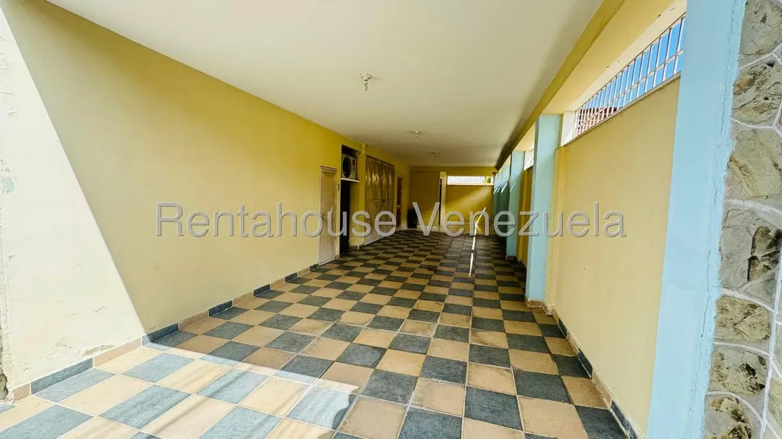 Casa (Multipes Niveles) en Venta en La Mora II, Aragua - 41