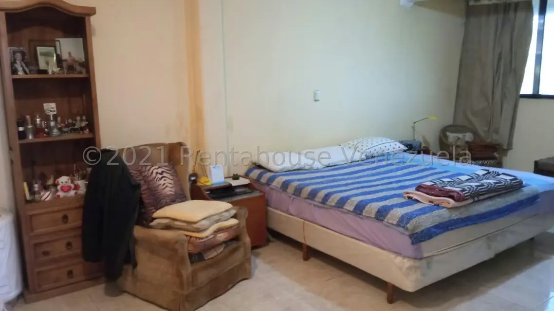 Casa (Duplex) en Venta en Oripoto, Distrito Metropolitano - 11