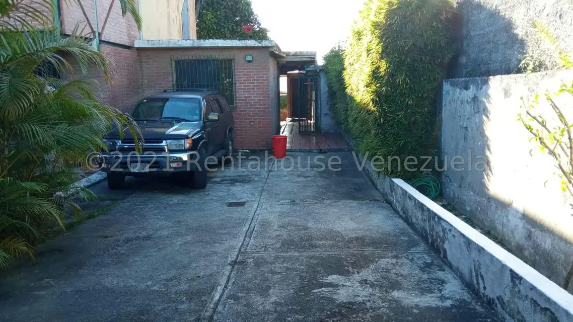 Casa (Duplex) en Venta en Oripoto, Distrito Metropolitano - 18