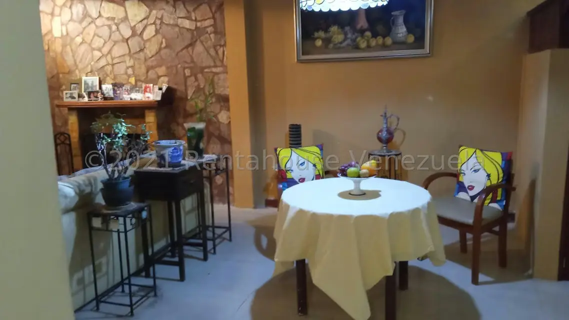 Casa (Duplex) en Venta en Oripoto, Distrito Metropolitano - 7