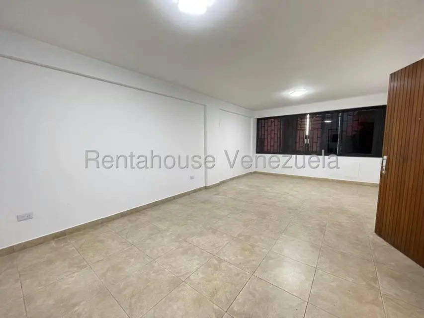Local Comercial en Alquiler en Zona Centro, Aragua - 12