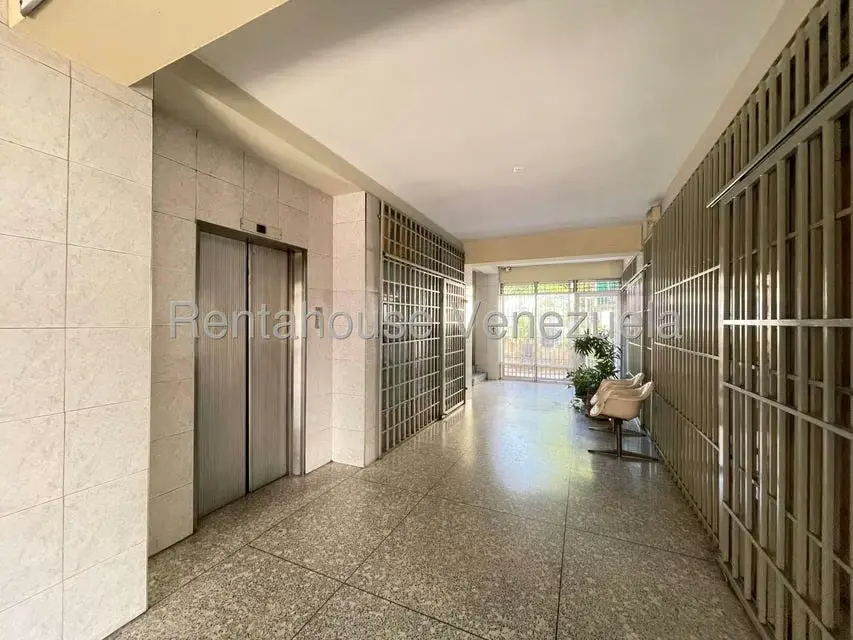 Local Comercial en Alquiler en Zona Centro, Aragua - 2