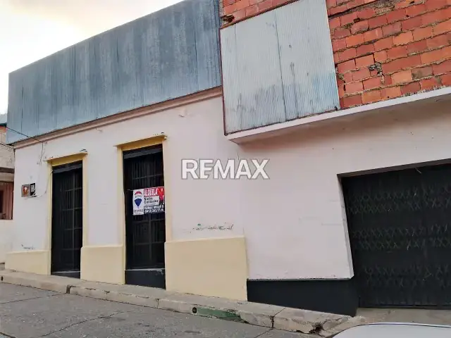 Local comercial en la Av independencia sector calle arriba de Trujillo capital