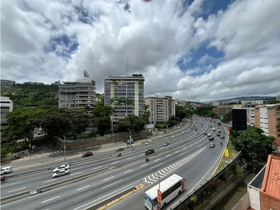 Pent House en Venta y Financiado - Los naranjos de Las Mercedes - 15