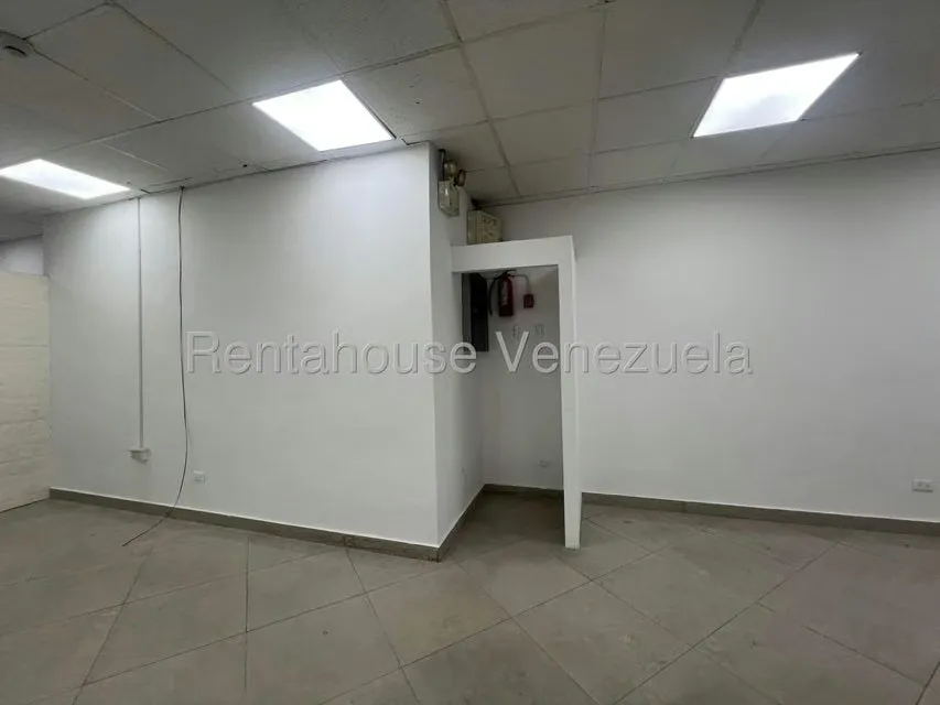 Local Comercial en Alquiler en Centro, Distrito Metropolitano - 4