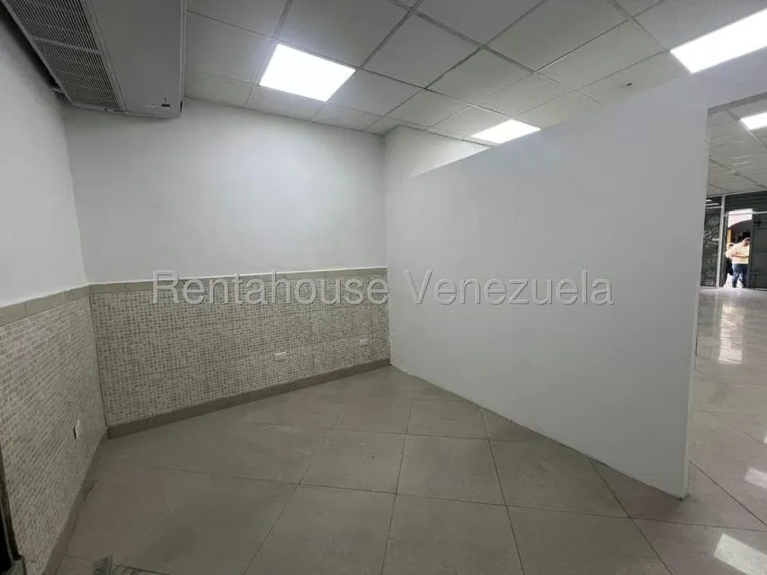 Local Comercial en Alquiler en Centro, Distrito Metropolitano - 6