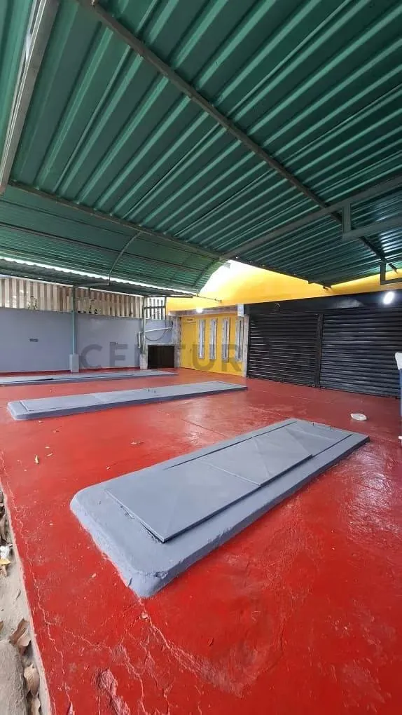 En Alquiler Local Comercial con fosas para cambio de aceite de vehículos - 3