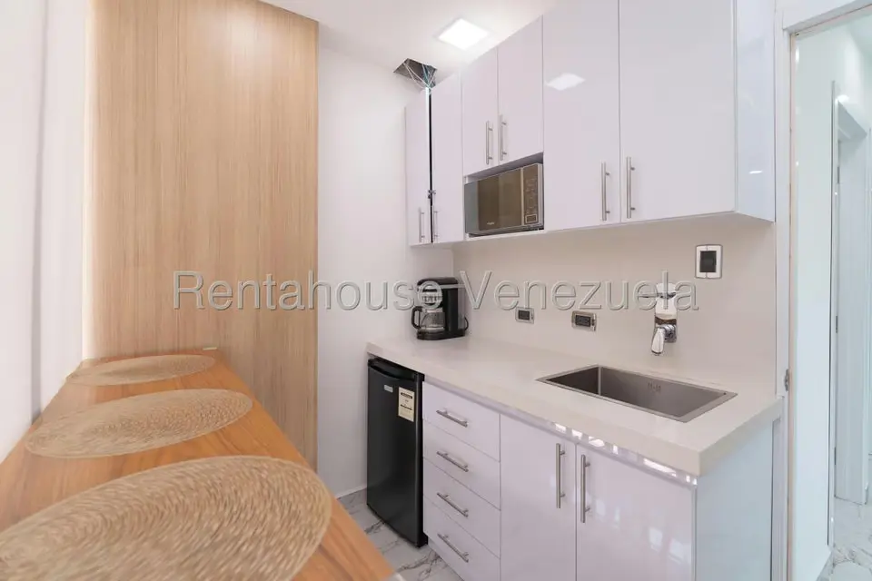 Local Comercial en Alquiler en La Trinidad, Distrito Metropolitano - 11