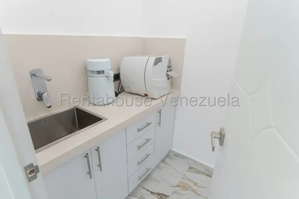 Local Comercial en Alquiler en La Trinidad, Distrito Metropolitano - 15