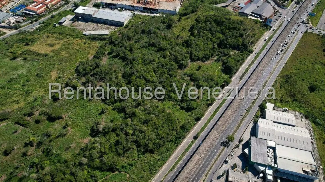 Terreno (Comercial) en Venta en El Ingenio, Miranda - 7
