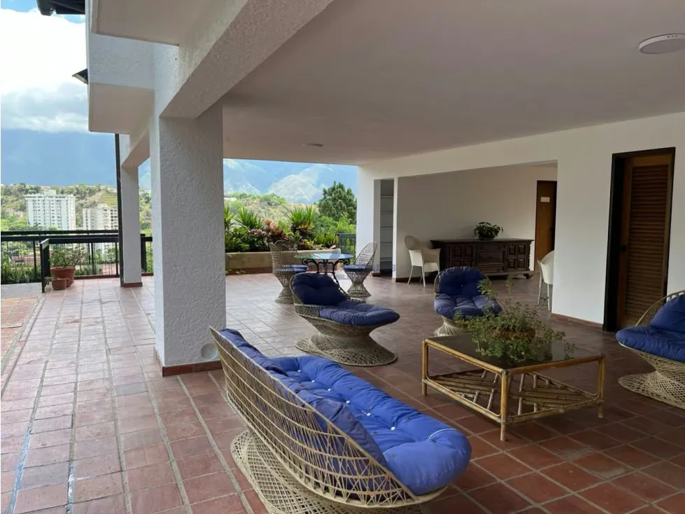 Se vende casa 900m2 Cerro Verde 0085 - 11