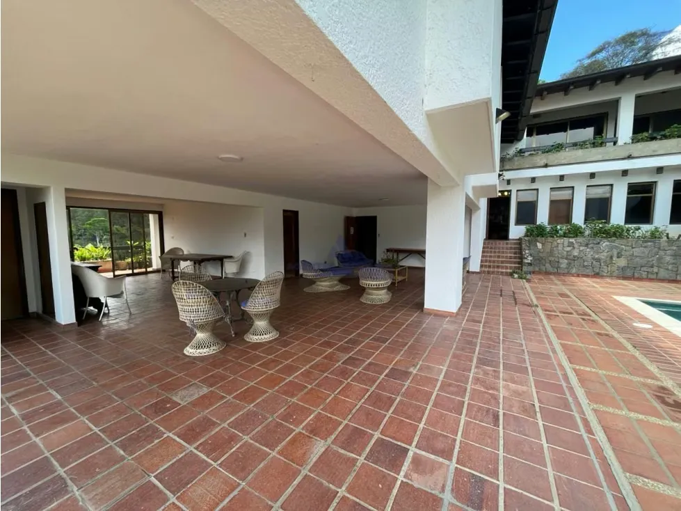Se vende casa 900m2 Cerro Verde 0085 - 10