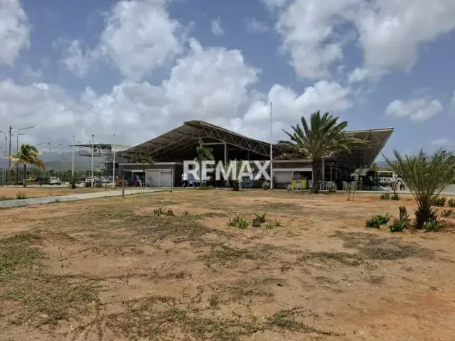 EN VENTA LOCAL PARA NEGOCIO DE COMIDA, CC LA ESTANCIA, JUAN GRIEGO, ISLA DE MARGARITA. - 14