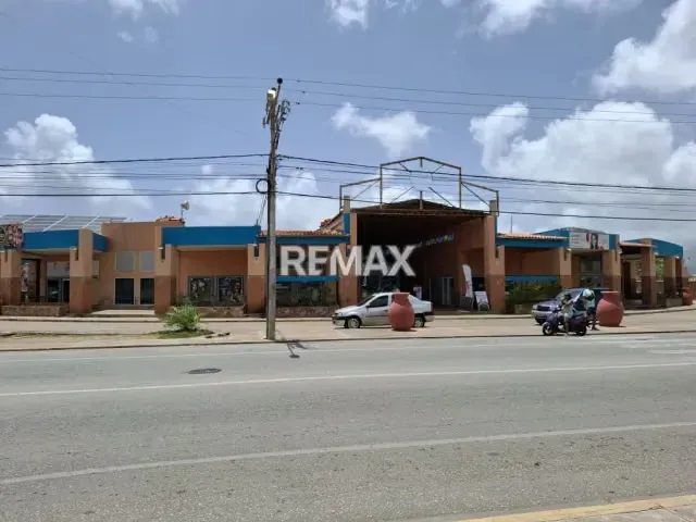 EN VENTA LOCAL PARA NEGOCIO DE COMIDA, CC LA ESTANCIA, JUAN GRIEGO, ISLA DE MARGARITA. - 2