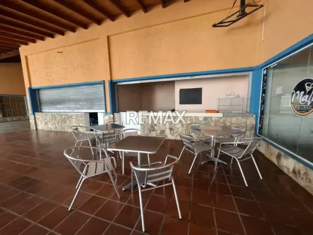 EN VENTA LOCAL PARA NEGOCIO DE COMIDA, CC LA ESTANCIA, JUAN GRIEGO, ISLA DE MARGARITA. - 3