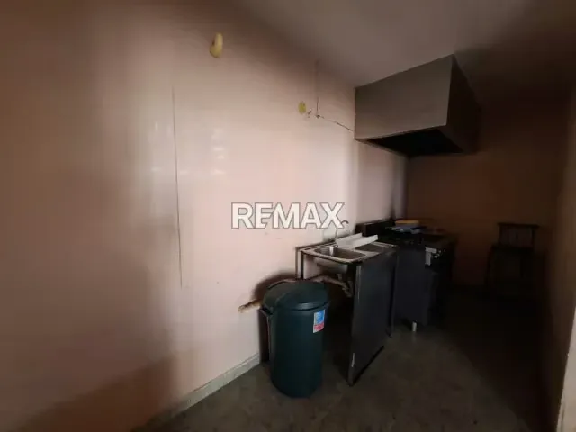 EN VENTA LOCAL PARA NEGOCIO DE COMIDA, CC LA ESTANCIA, JUAN GRIEGO, ISLA DE MARGARITA. - 5