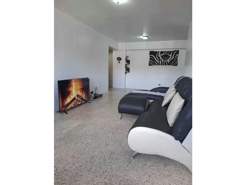 Vendo apartamento 82m2 Quinta Crespo 5950