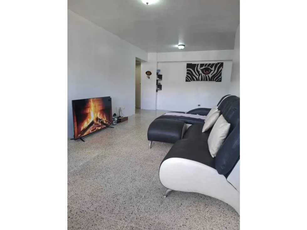 Vendo apartamento 82m2 Quinta Crespo 5950