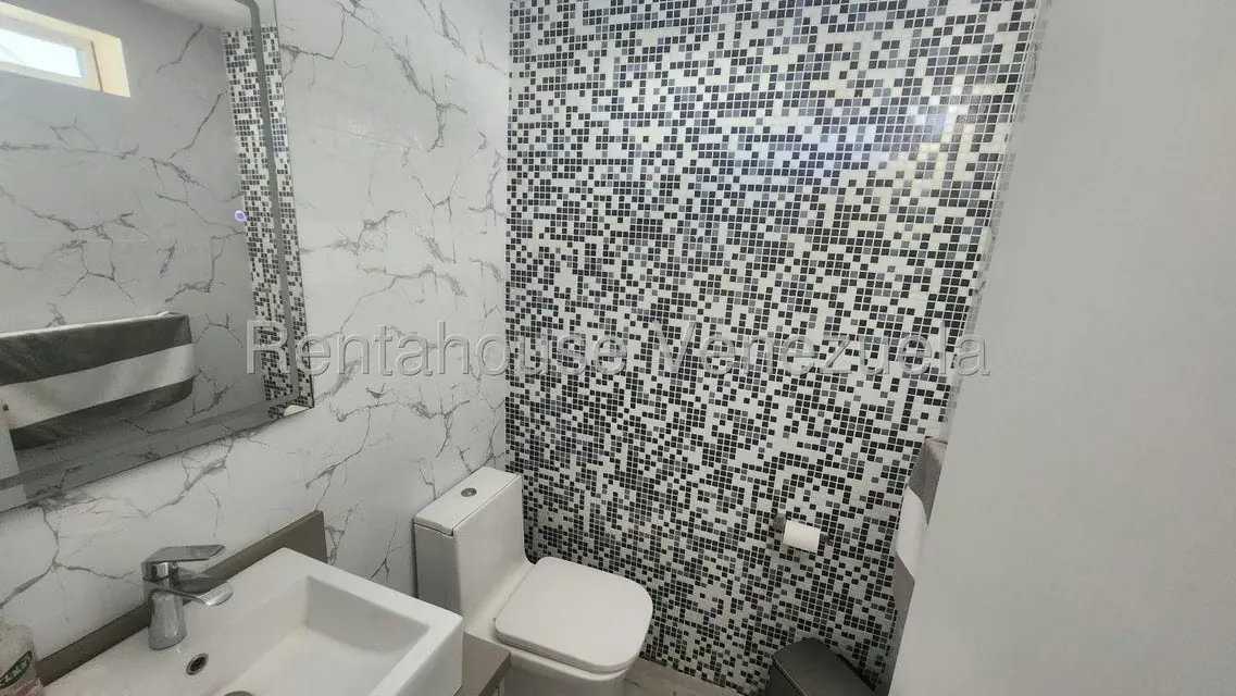 Casa (Multipes Niveles) en Venta en Puerto Encantado, Miranda - 11