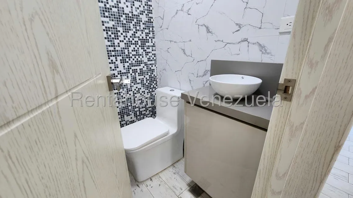 Casa (Multipes Niveles) en Venta en Puerto Encantado, Miranda - 13