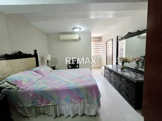 Townhouse En Venta De 3 Niveles En San Diego Res. Laguna Club - 13