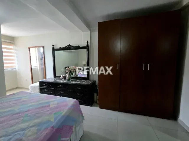 Townhouse En Venta De 3 Niveles En San Diego Res. Laguna Club - 14