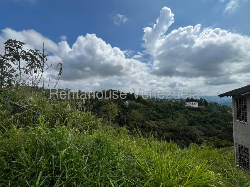 Terreno (Residencial) en Venta en Los Robles, Distrito Metropolitano - 6