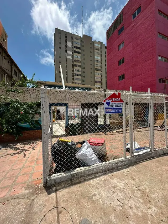 Terreno en Venta Av. 5 de julio - 2