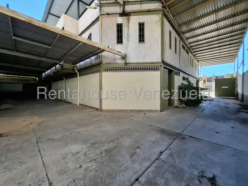 Local Comercial en Venta en La Romana, Aragua - 2