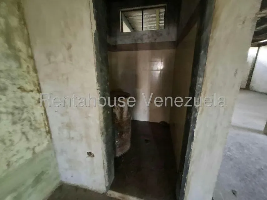 Local Comercial en Venta en La Romana, Aragua - 37