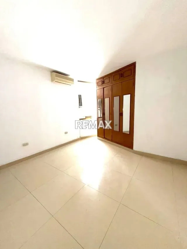 Se alquila Apartamento: CONJUNTO RESIDENCIAL JIRAHARAS Pueblo nuevo - 2